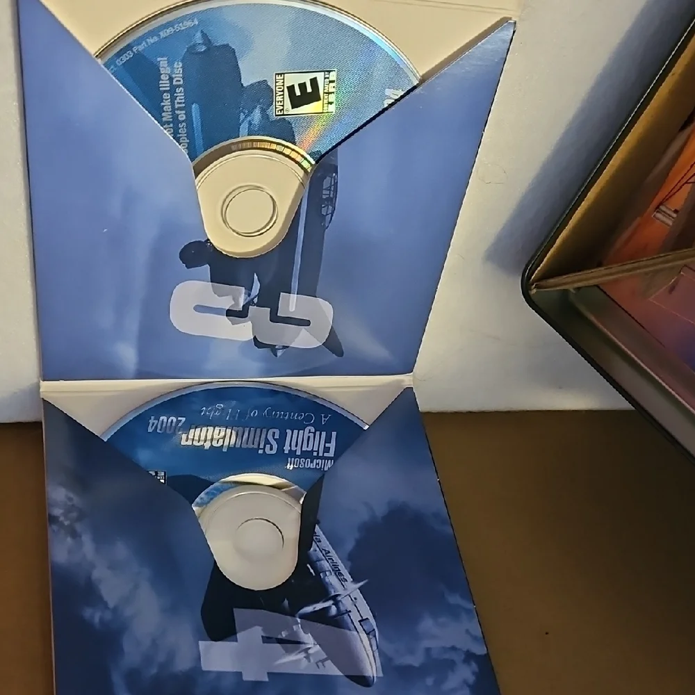 Microsoft Flight Simulator 2004 Collectible Tin